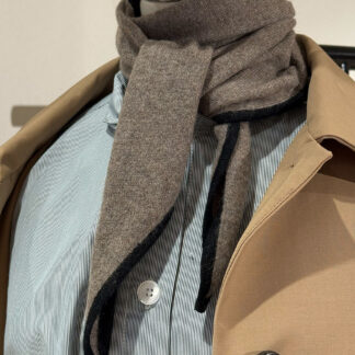 Lisa Yang - Sjaal - Chelsea - Truffle / Black